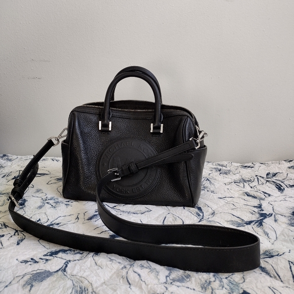 Michael Kors Handbags - Michael Khors Purse